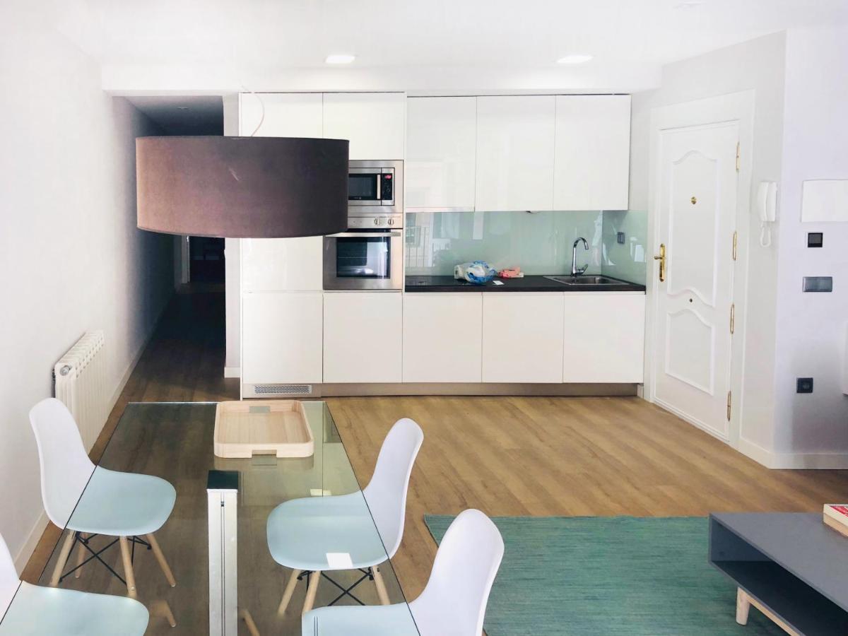 Apartamento En Pleno Centro Al Lado Catedral. Wifi. Apartment Burgo Екстериор снимка